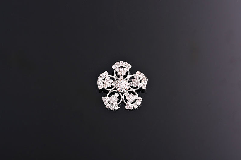 BH0020 Rhinestone Brooch